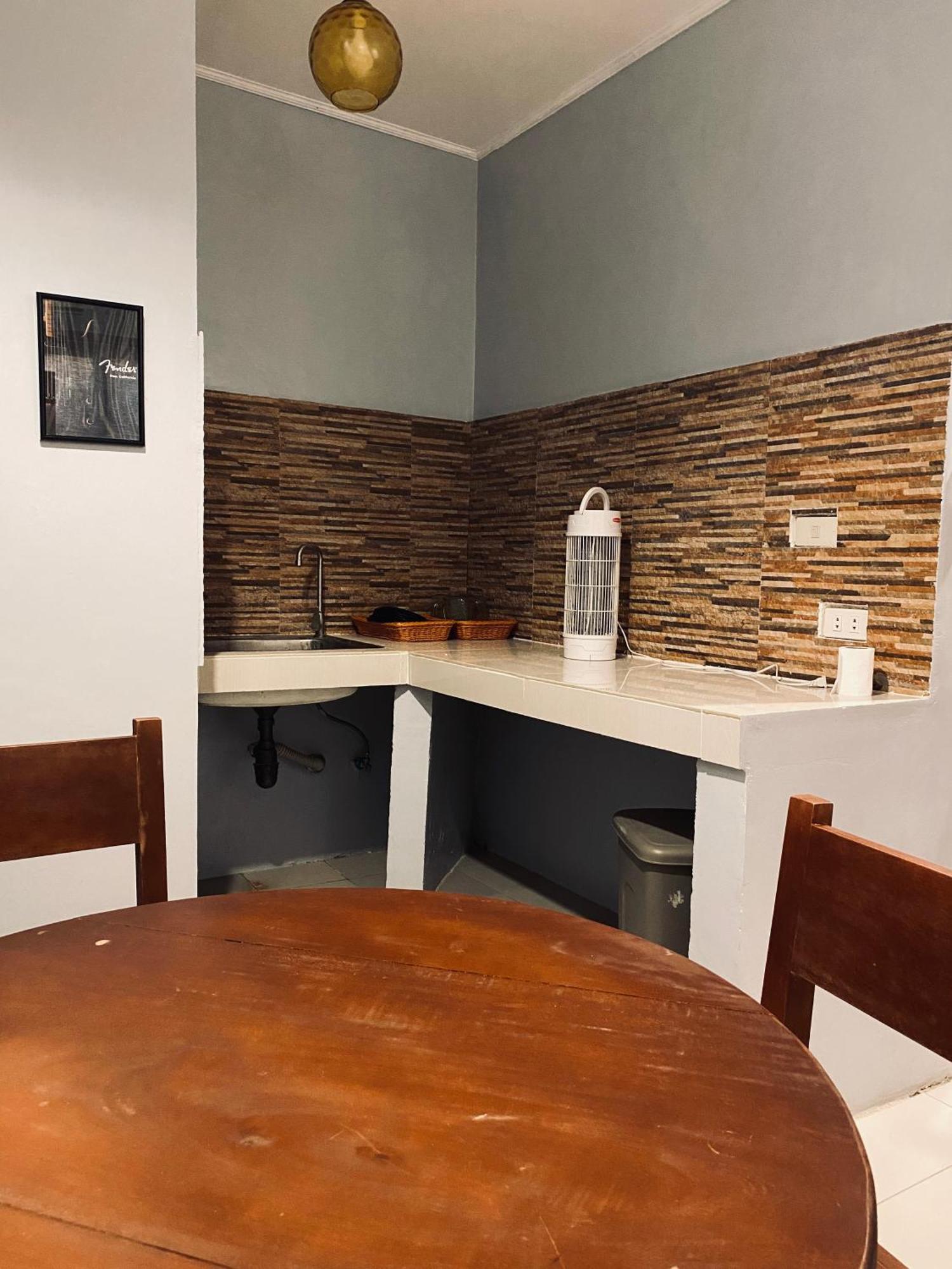 Lakayo Hillside Apartelle San Juan  Eksteriør billede
